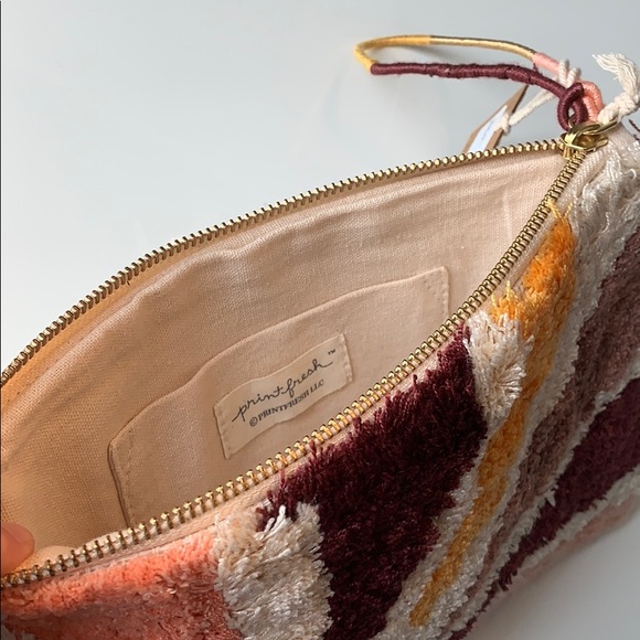 NWT Printfresh Tuffed Pouch - Picture 4 of 4